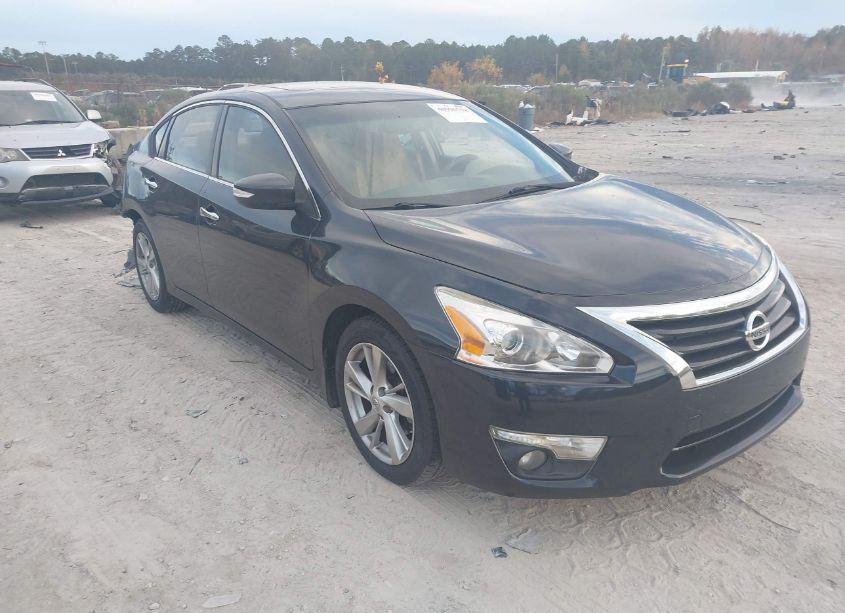 2014 Nissan Altima 2.5 SV (VIN 1N4AL3AP8EC136915) main photo