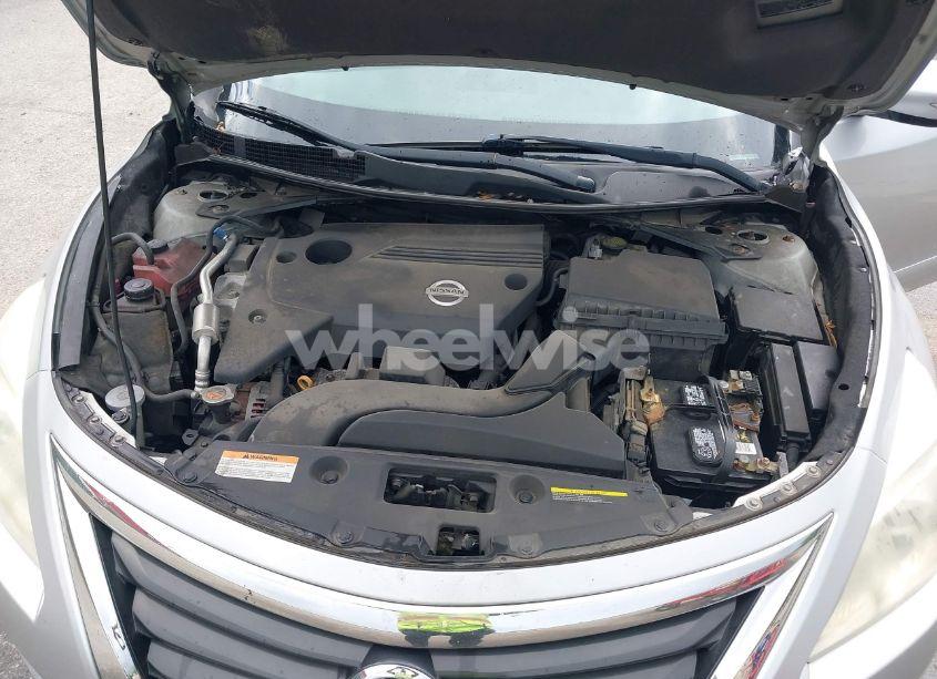 Photo 10 of 2014 Nissan Altima 2.5/2.5 S/2.5 SL/2.5 SV (VIN 1N4AL3AP8EC149423)