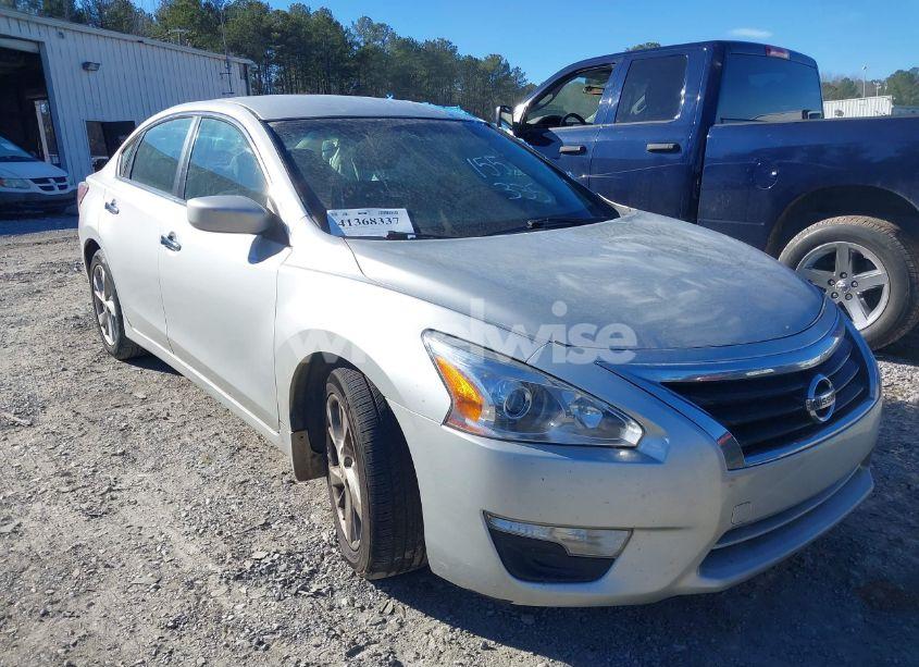 2014 Nissan Altima 2.5 SV (VIN 1N4AL3AP8EC155335) main photo
