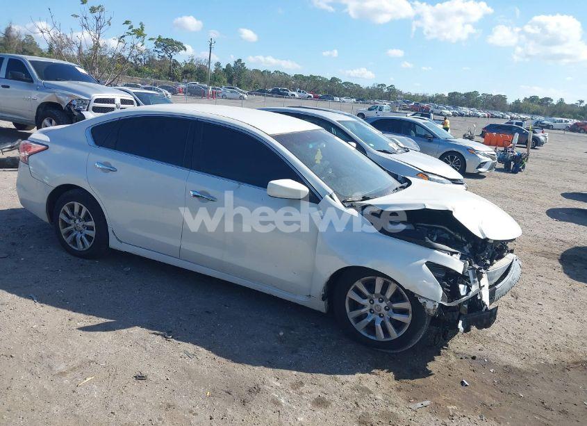 2014 Nissan Altima 2.5 S (VIN 1N4AL3AP8EC172216) main photo