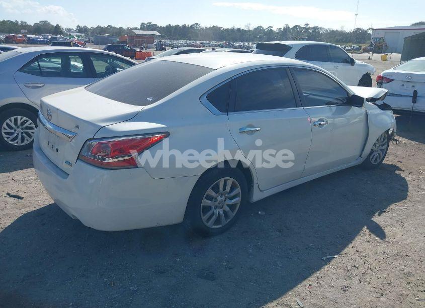 Photo 4 of 2014 Nissan Altima 2.5 S (VIN 1N4AL3AP8EC172216)
