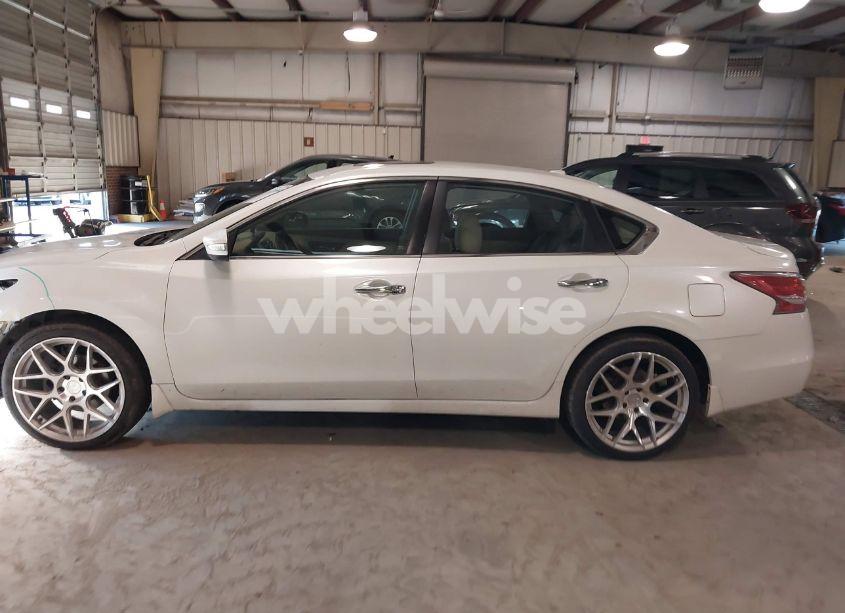 Photo 14 of 2014 Nissan Altima 2.5 SV (VIN 1N4AL3AP8EC318968)