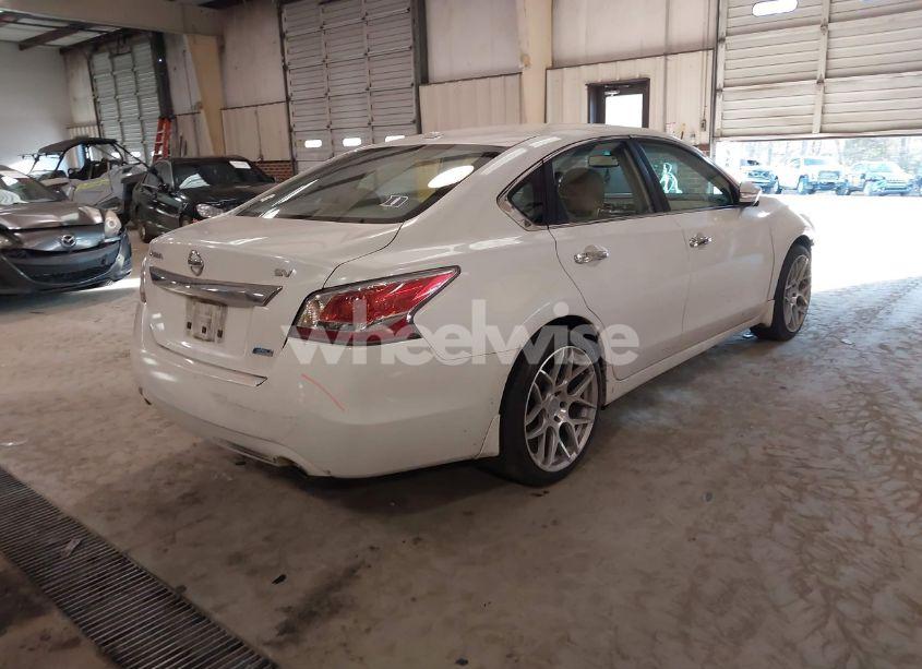 Photo 4 of 2014 Nissan Altima 2.5 SV (VIN 1N4AL3AP8EC318968)