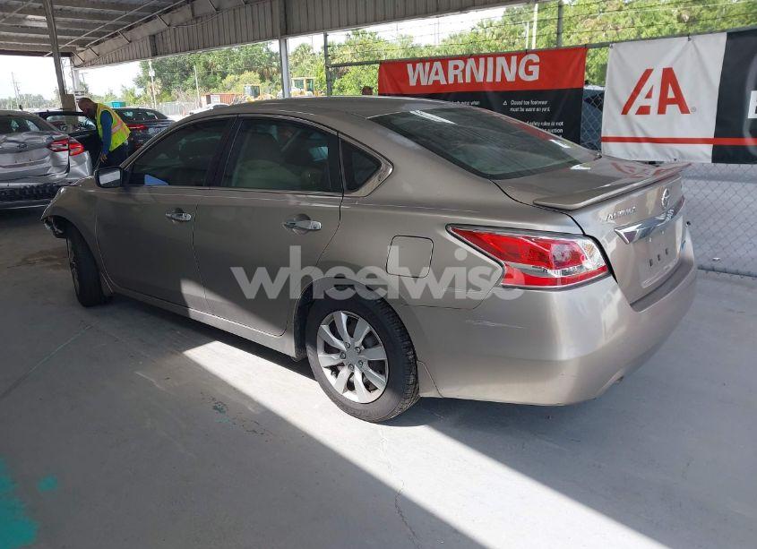 Photo 3 of 2014 Nissan Altima 2.5 S (VIN 1N4AL3AP8EC324107)