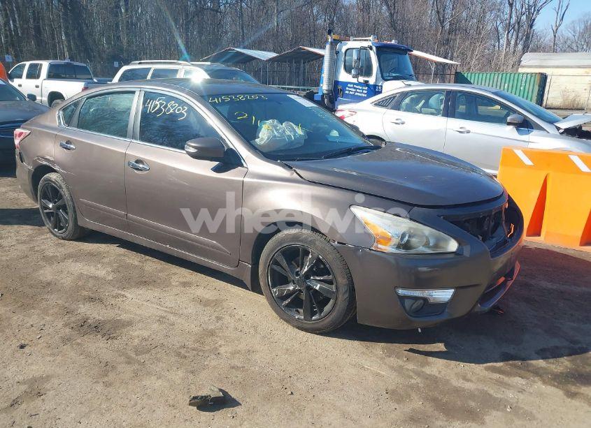 2014 Nissan Altima 2.5 SV (VIN 1N4AL3AP8EC417791) main photo