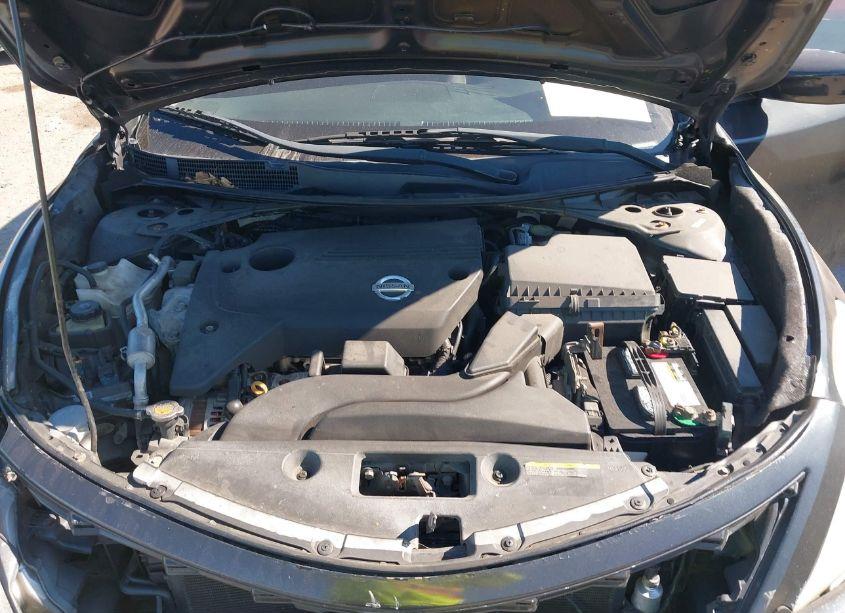 Photo 10 of 2014 Nissan Altima 2.5 S (VIN 1N4AL3AP8EN221743)