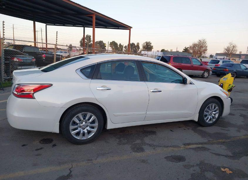 Photo 13 of 2014 Nissan Altima 2.5 S (VIN 1N4AL3AP8EN227963)