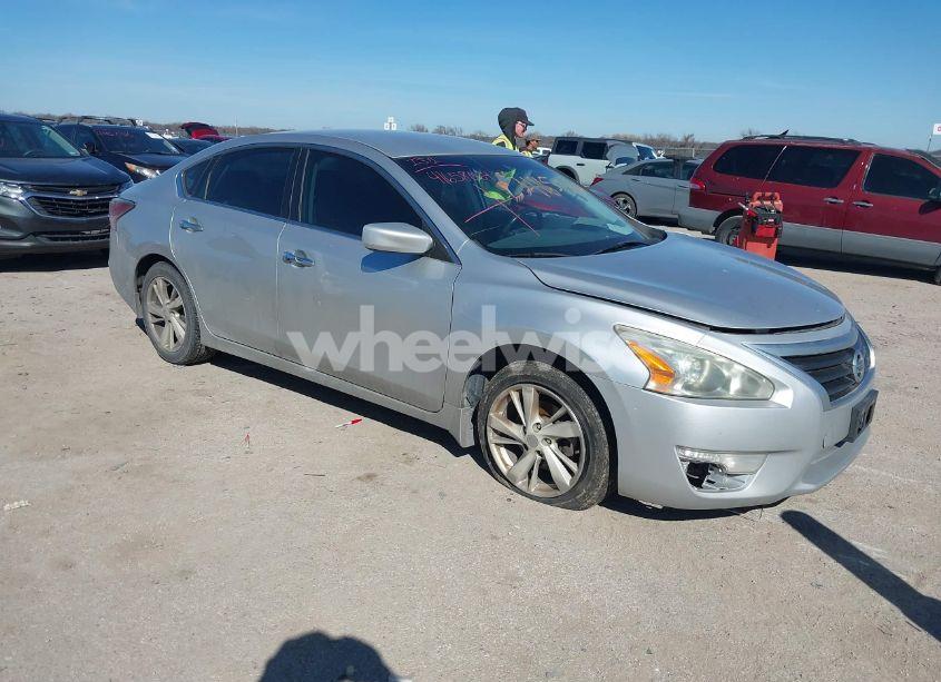 2014 Nissan Altima 2.5 SV (VIN 1N4AL3AP8EN232466) main photo