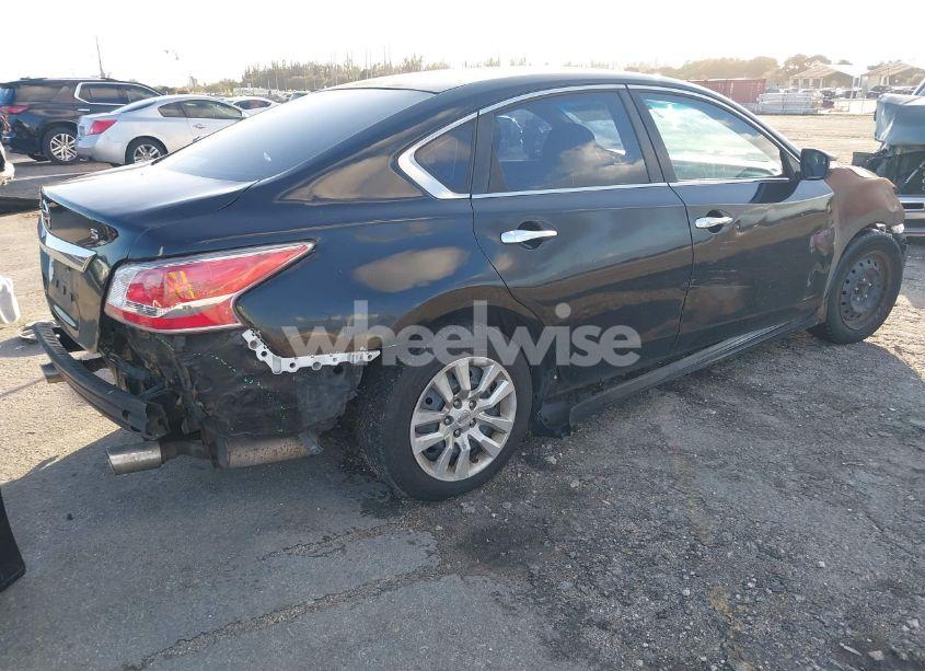 Photo 4 of 2014 Nissan Altima (VIN 1N4AL3AP8EN339162)
