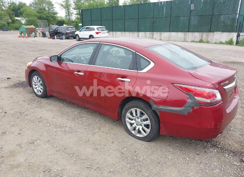 Photo 3 of 2014 Nissan Altima 2.5 S (VIN 1N4AL3AP8EN348542)