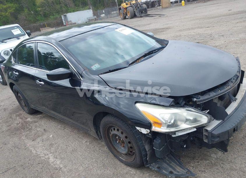 2014 Nissan Altima 2.5 S (VIN 1N4AL3AP8EN370637) main photo