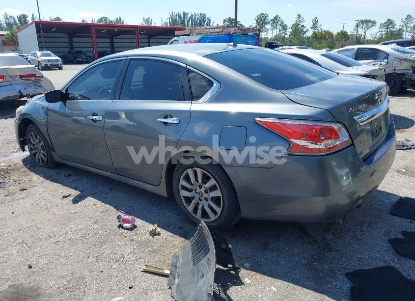 Photo 3 of 2014 Nissan Altima 2.5 S (VIN 1N4AL3AP8EN370962)