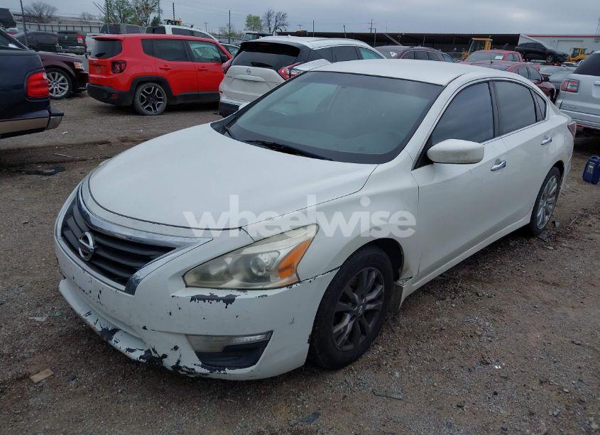 Photo 2 of 2014 Nissan Altima 2.5 S (VIN 1N4AL3AP8EN382691)