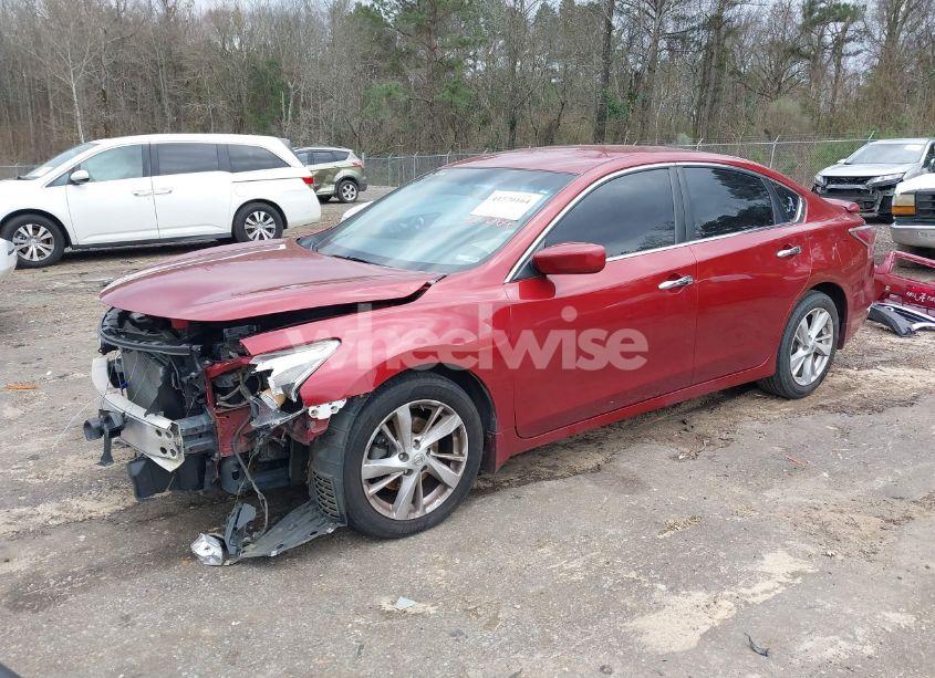 Photo 2 of 2015 Nissan Altima 2.5 SV (VIN 1N4AL3AP8FC105407)
