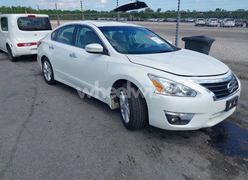 2015 Nissan Altima 2.5 SL (VIN 1N4AL3AP8FC121316) main photo