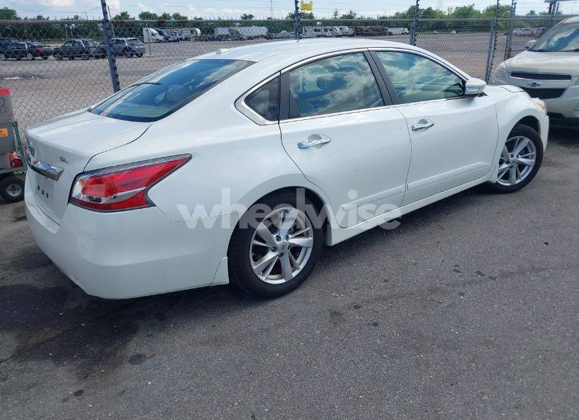 Photo 4 of 2015 Nissan Altima 2.5 SL (VIN 1N4AL3AP8FC121316)