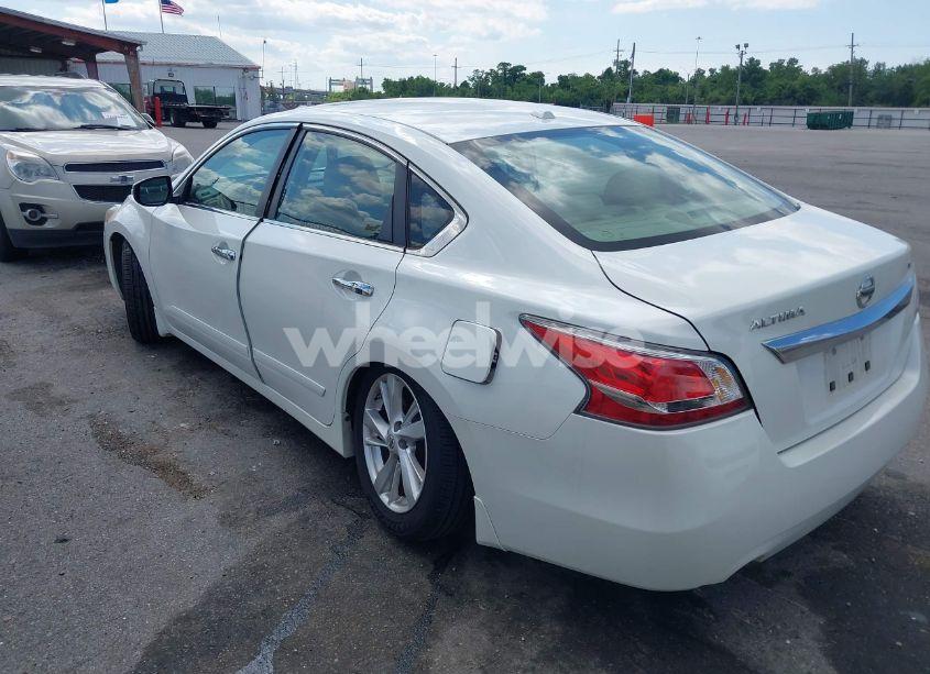 Photo 6 of 2015 Nissan Altima 2.5 SL (VIN 1N4AL3AP8FC121316)