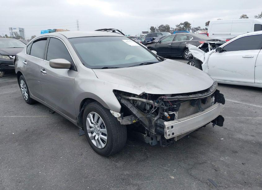 2015 Nissan Altima 2.5/2.5 S/2.5 SL/2.5 SV (VIN 1N4AL3AP8FC124698) main photo