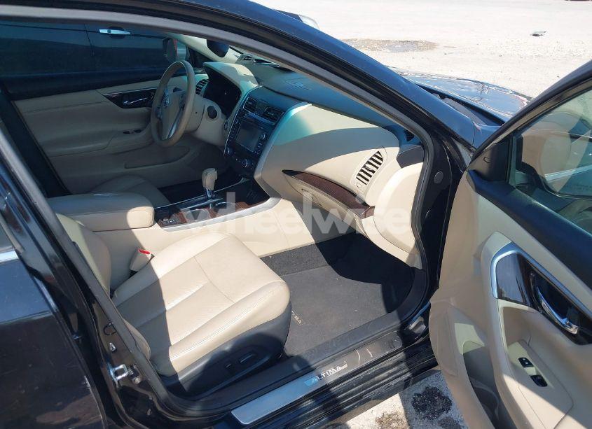 Photo 5 of 2015 Nissan Altima 2.5 SL (VIN 1N4AL3AP8FC136883)