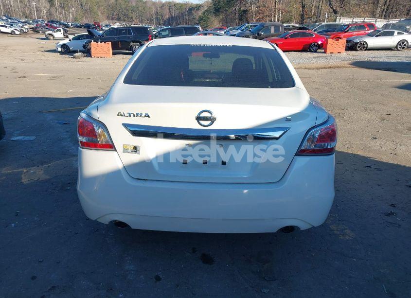 Photo 16 of 2015 Nissan Altima 2.5 S (VIN 1N4AL3AP8FC141484)