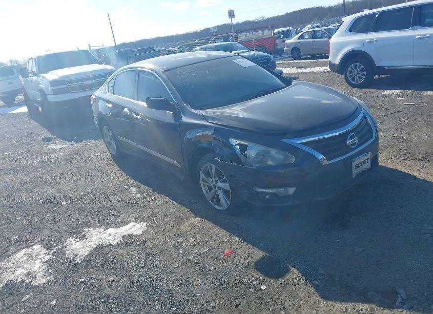 2015 Nissan Altima 2.5 SV (VIN 1N4AL3AP8FC153036) main photo