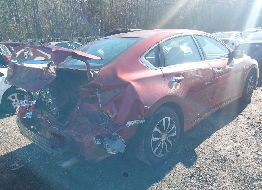 Photo 4 of 2015 Nissan Altima 2.5 (VIN 1N4AL3AP8FC155921)