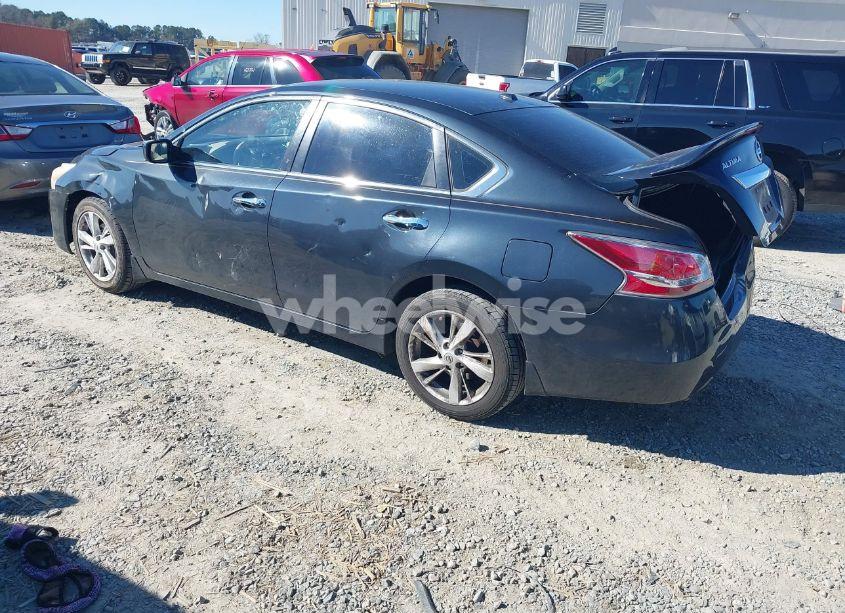 Photo 3 of 2015 Nissan Altima 2.5 SV (VIN 1N4AL3AP8FC157751)
