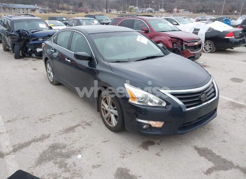 2015 Nissan Altima 2.5 SV (VIN 1N4AL3AP8FC166420) main photo