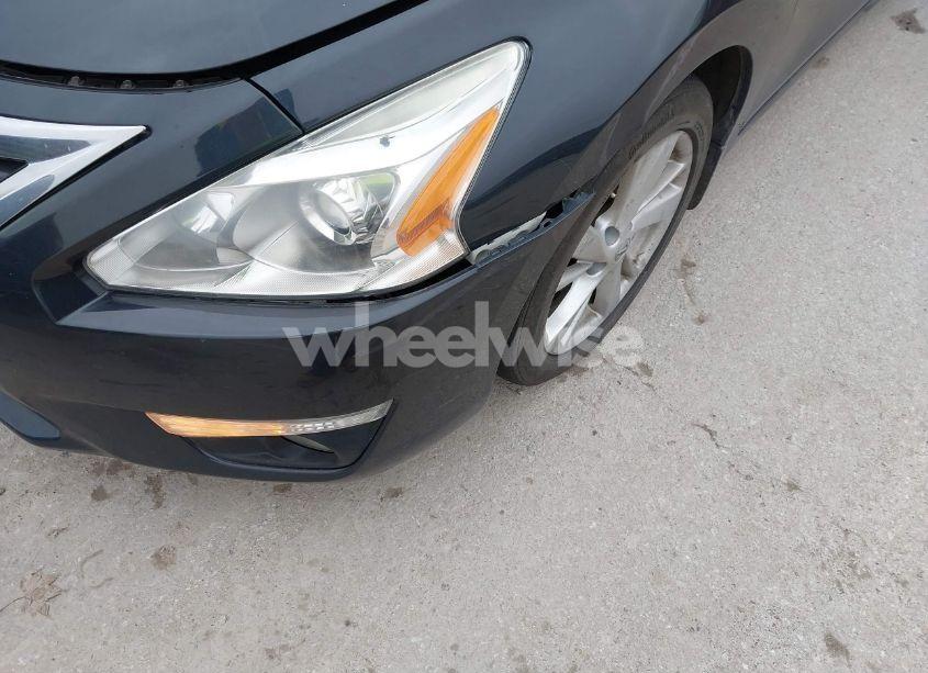 Photo 6 of 2015 Nissan Altima 2.5 SV (VIN 1N4AL3AP8FC166420)