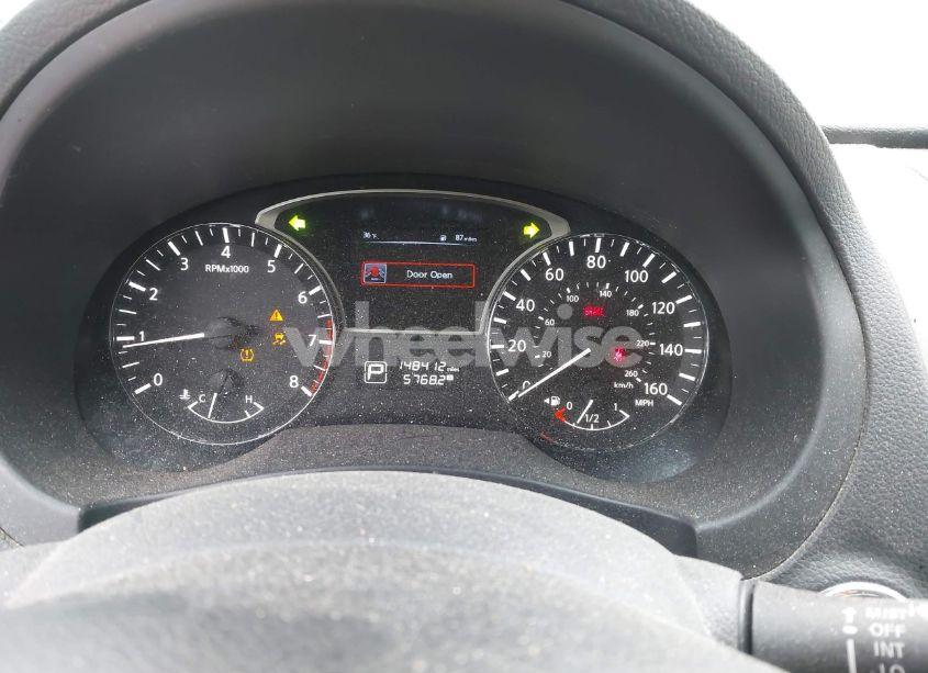 Photo 7 of 2015 Nissan Altima 2.5 SV (VIN 1N4AL3AP8FC166420)