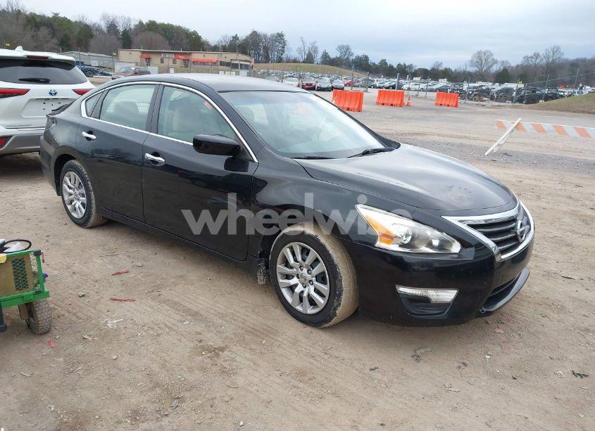 2015 Nissan Altima 2.5 S (VIN 1N4AL3AP8FC177384) main photo