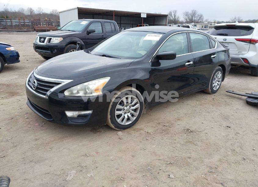 Photo 2 of 2015 Nissan Altima 2.5 S (VIN 1N4AL3AP8FC177384)