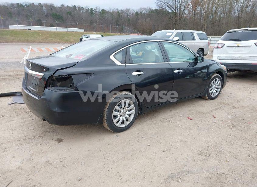 Photo 4 of 2015 Nissan Altima 2.5 S (VIN 1N4AL3AP8FC177384)