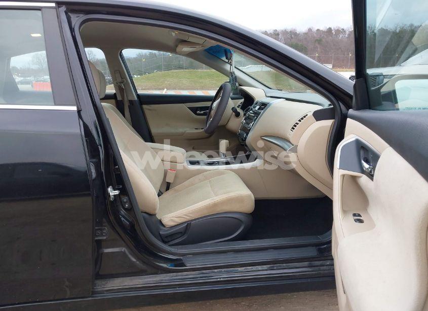 Photo 5 of 2015 Nissan Altima 2.5 S (VIN 1N4AL3AP8FC177384)