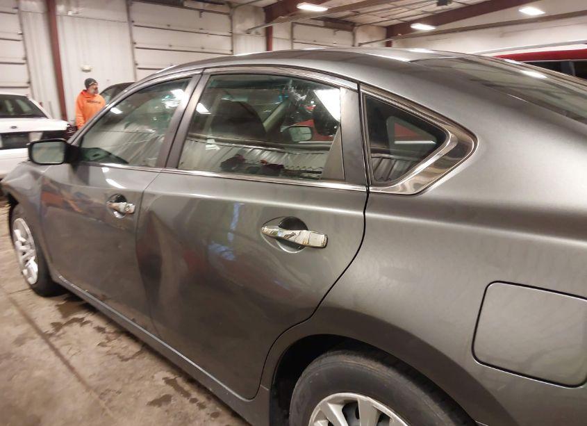 Photo 15 of 2015 Nissan Altima 2.5 (VIN 1N4AL3AP8FC180494)