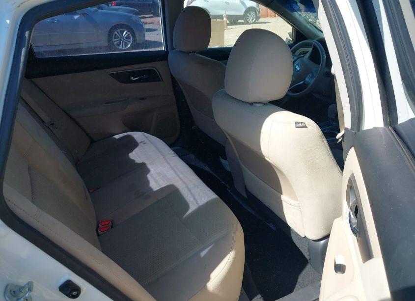 Photo 8 of 2015 Nissan Altima 2.5 S (VIN 1N4AL3AP8FC212828)