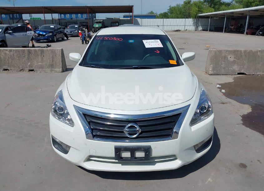 Photo 12 of 2015 Nissan Altima 2.5 S (VIN 1N4AL3AP8FC212893)