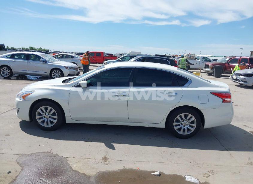 Photo 14 of 2015 Nissan Altima 2.5 S (VIN 1N4AL3AP8FC212893)