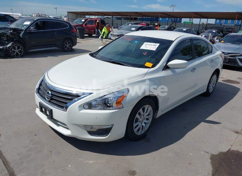 Photo 2 of 2015 Nissan Altima 2.5 S (VIN 1N4AL3AP8FC212893)