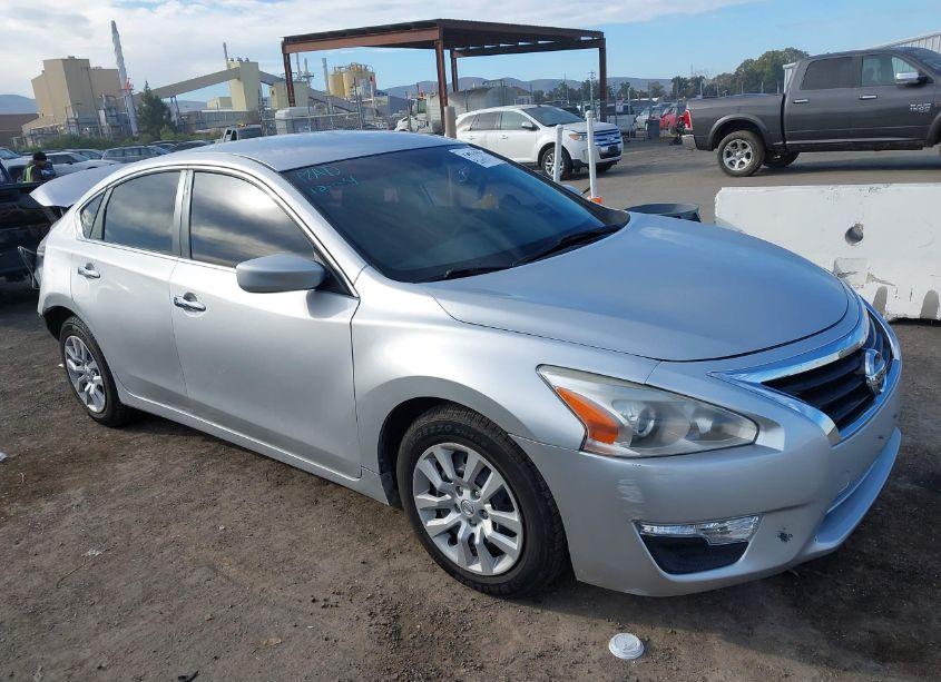 2015 Nissan Altima 2.5/2.5 S/2.5 SL/2.5 SV (VIN 1N4AL3AP8FC237096) main photo
