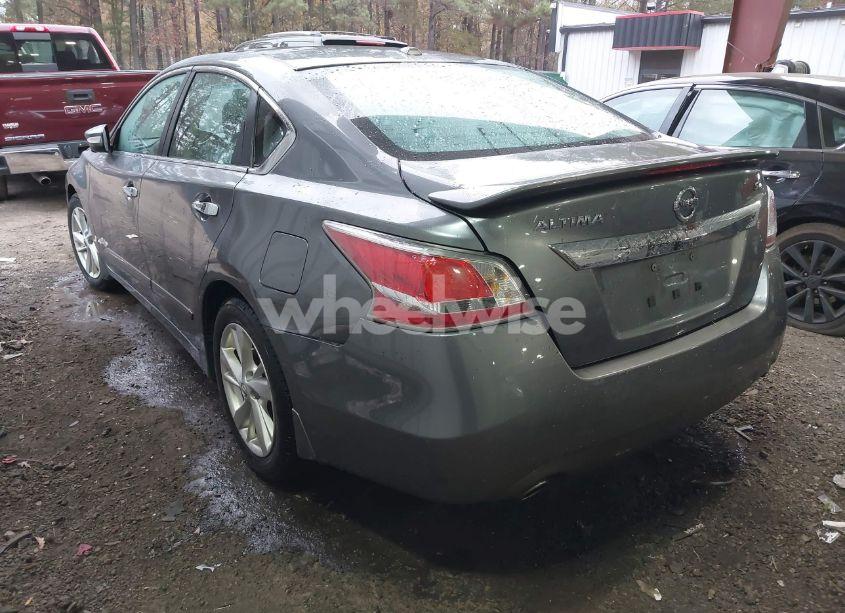 Photo 3 of 2015 Nissan Altima 2.5 SL (VIN 1N4AL3AP8FC250821)