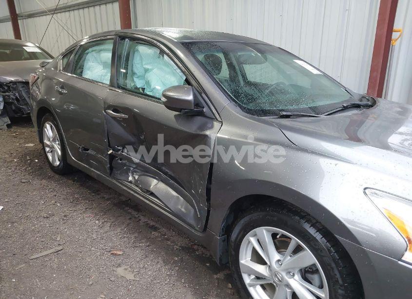 Photo 6 of 2015 Nissan Altima 2.5 SL (VIN 1N4AL3AP8FC250821)