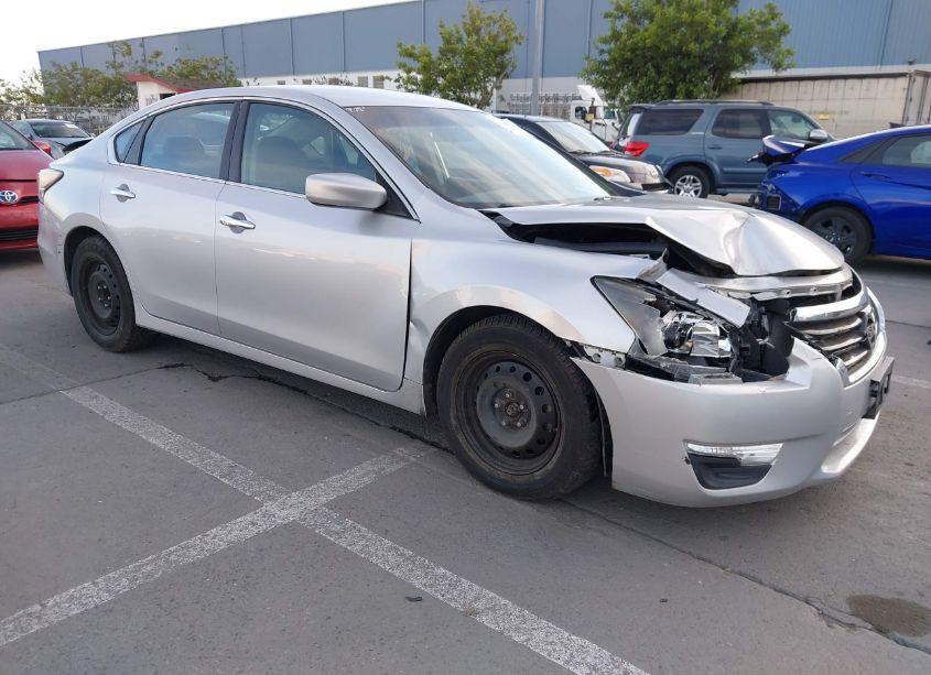 2015 Nissan Altima 2.5/2.5 S/2.5 SL/2.5 SV (VIN 1N4AL3AP8FC252827) main photo