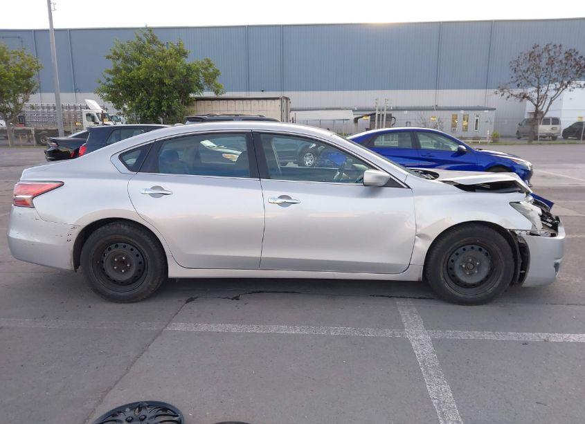 Photo 14 of 2015 Nissan Altima 2.5/2.5 S/2.5 SL/2.5 SV (VIN 1N4AL3AP8FC252827)