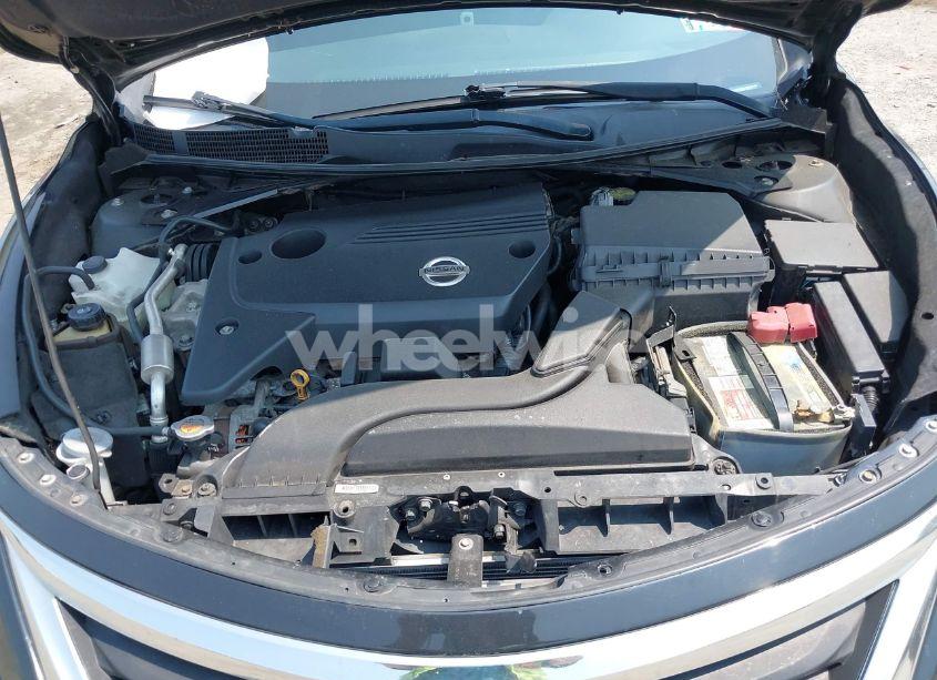 Photo 10 of 2015 Nissan Altima 2.5 S (VIN 1N4AL3AP8FC262712)