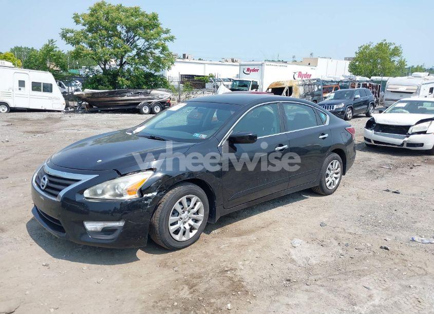Photo 2 of 2015 Nissan Altima 2.5 S (VIN 1N4AL3AP8FC262712)