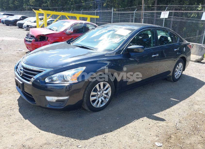 Photo 2 of 2015 Nissan Altima 2.5 S (VIN 1N4AL3AP8FC263505)