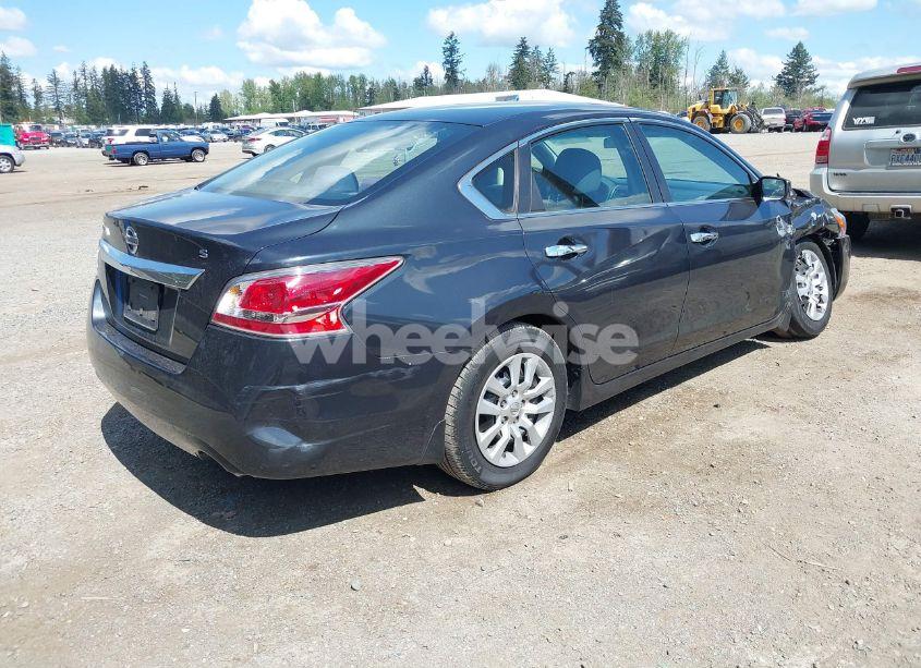Photo 4 of 2015 Nissan Altima 2.5 S (VIN 1N4AL3AP8FC263505)