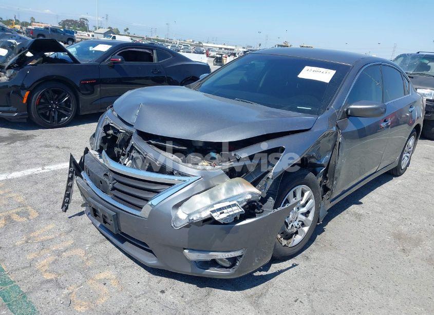 Photo 2 of 2015 Nissan Altima 2.5 S (VIN 1N4AL3AP8FC292079)
