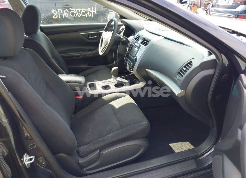 Photo 5 of 2015 Nissan Altima 2.5 S (VIN 1N4AL3AP8FC295953)